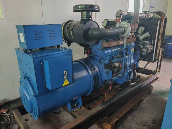 扶沟100kW柴油发电机组使用多级机油有哪些优缺点？